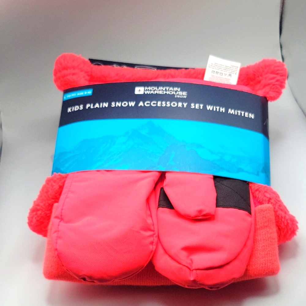 NWT Mountain Warehouse Kids Snow Set, Mittens, Hat, Neck Gaiter